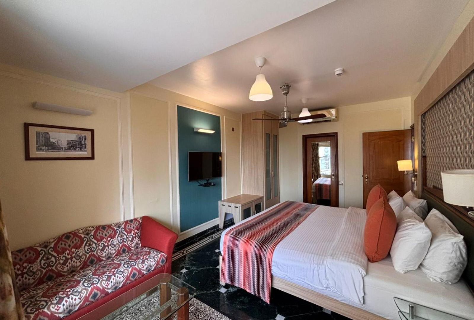 Hiltop Hotel Mumbai