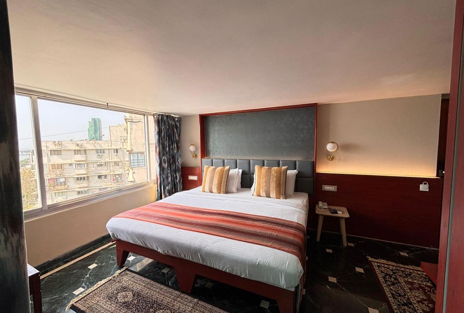 Hotel Hiltop Mumbai