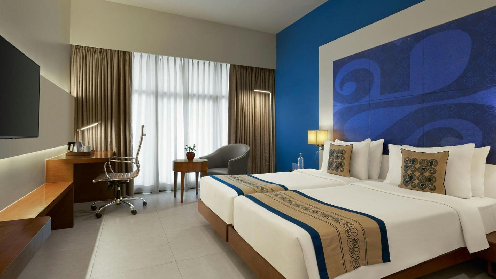 The Fern Residency Mumbai, The Acres Chembur, Series By Marriott Hotel 4*