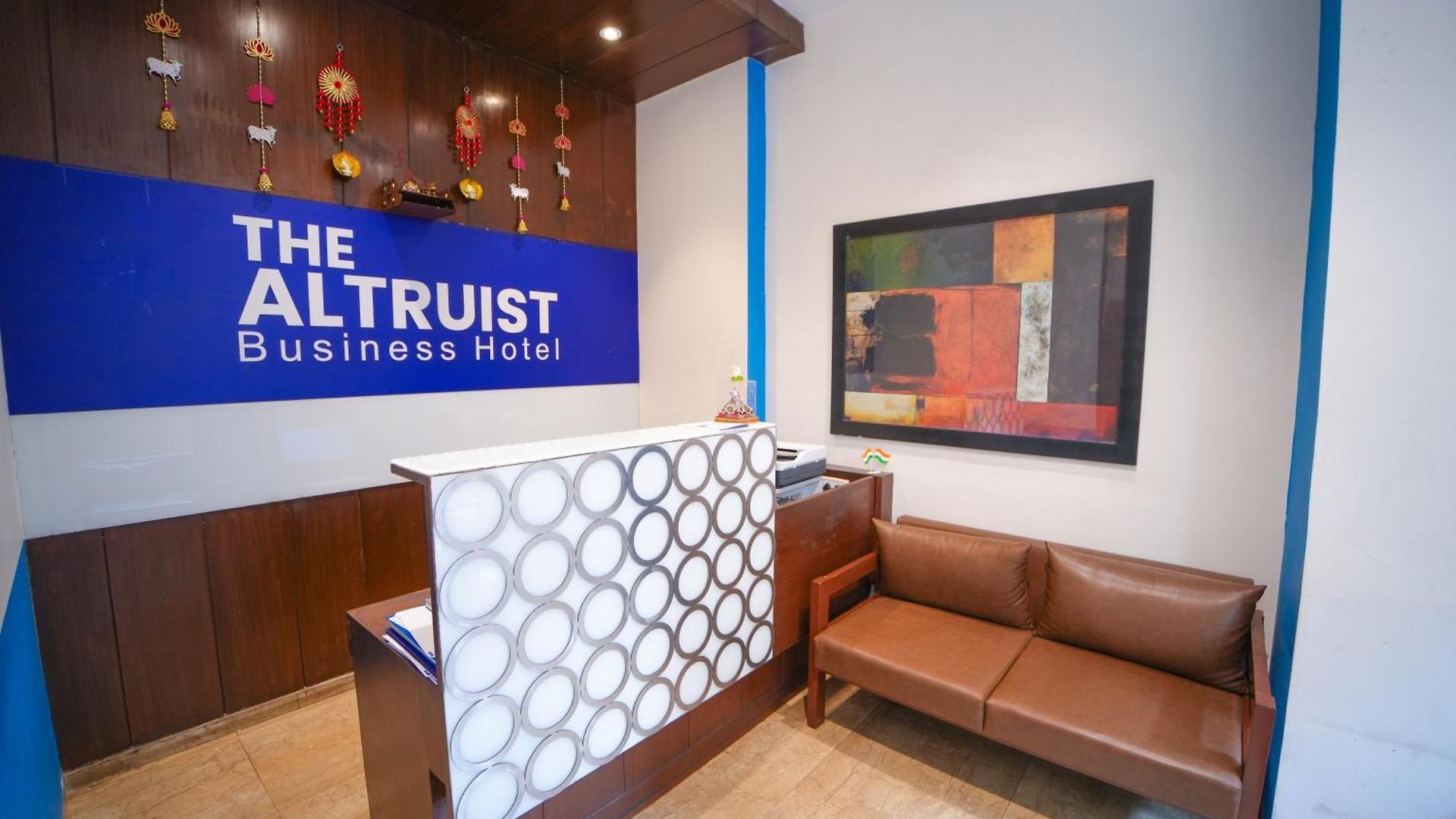 The Altruist Andheri 3*