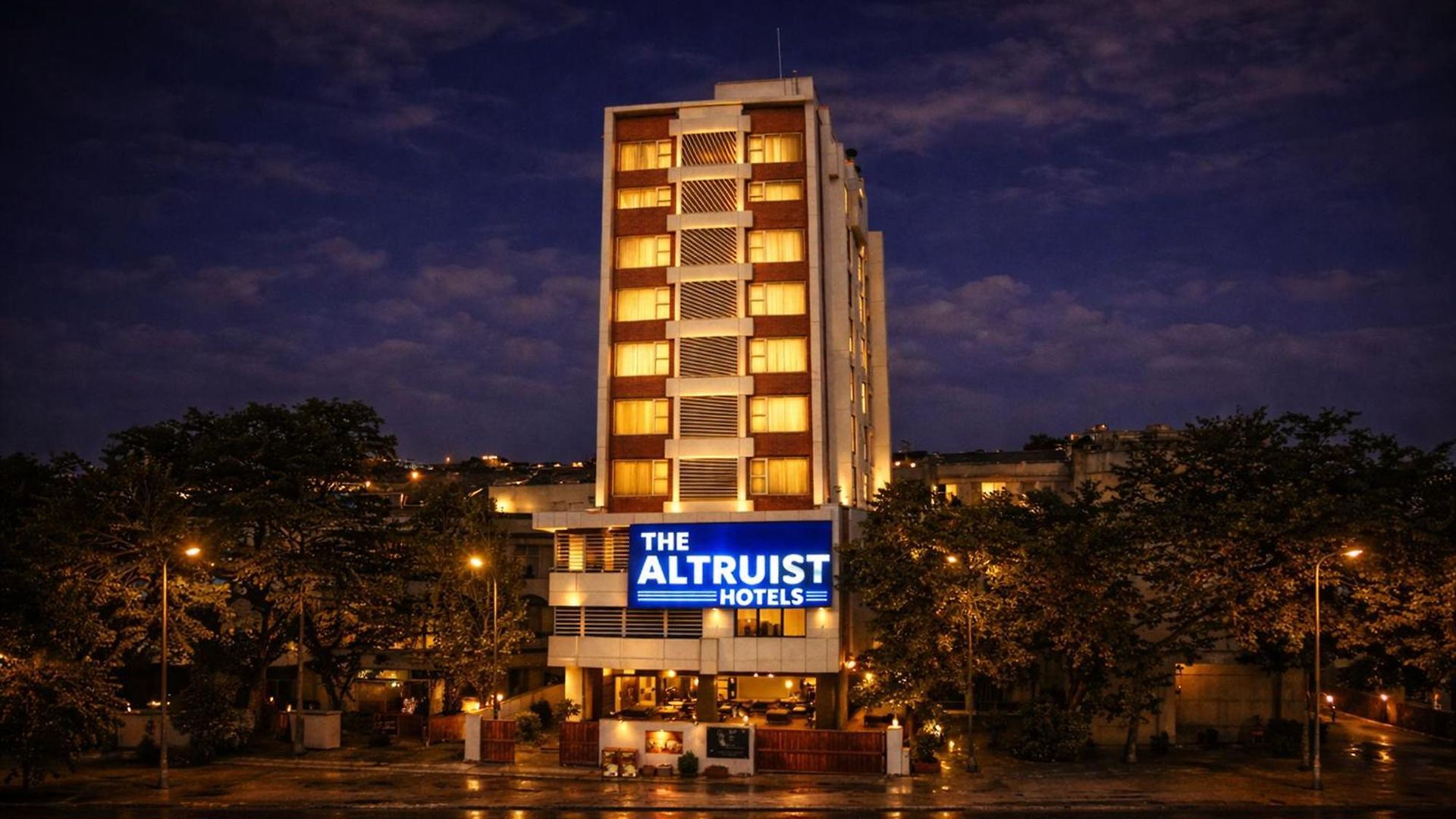 The Altruist Andheri 3*