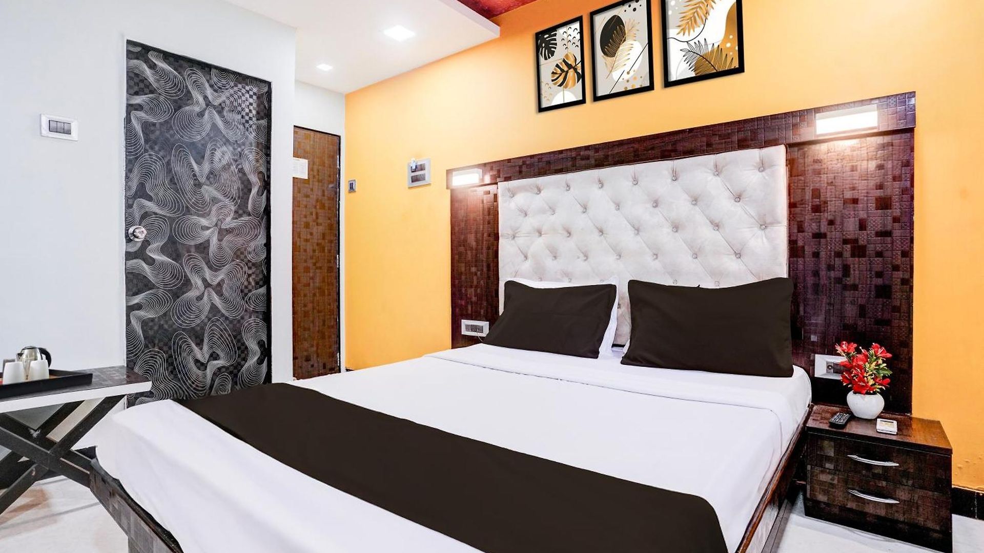 Super Collection O Asalpha Near International Airport Mumbai