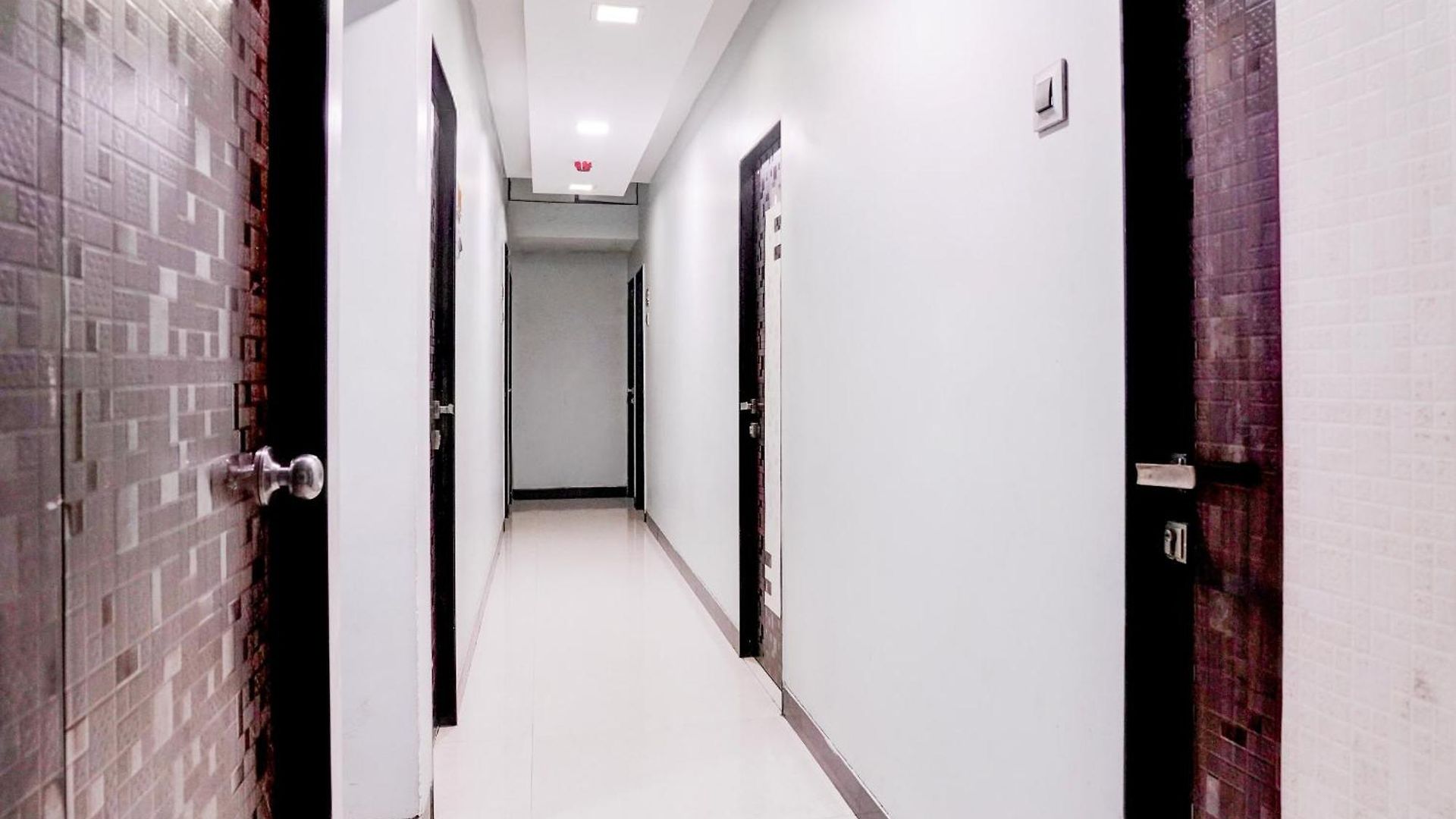 Super Collection O Asalpha Near International Airport 3* Mumbai
