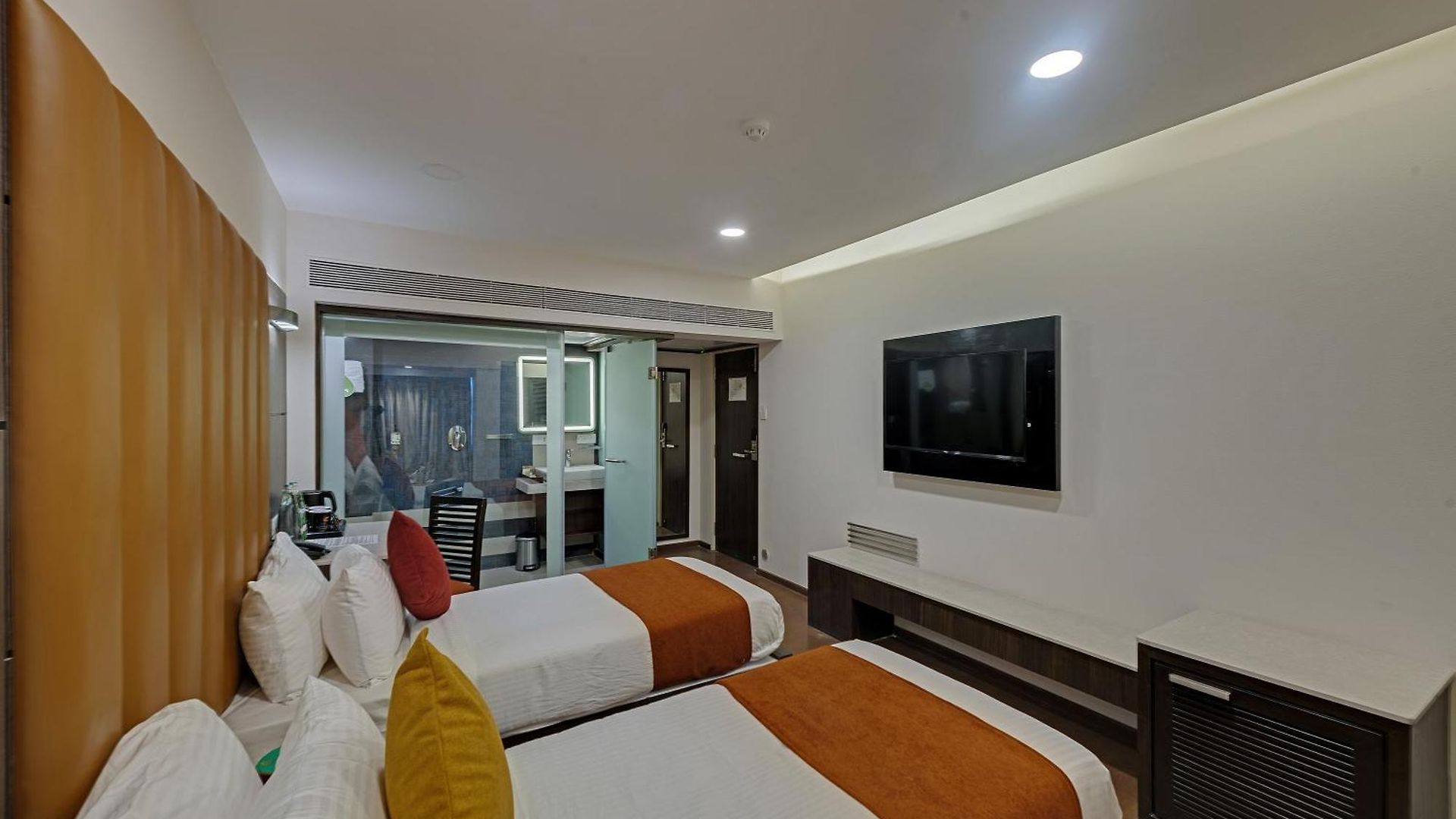 Hotel Comfort Metropolis Mumbai