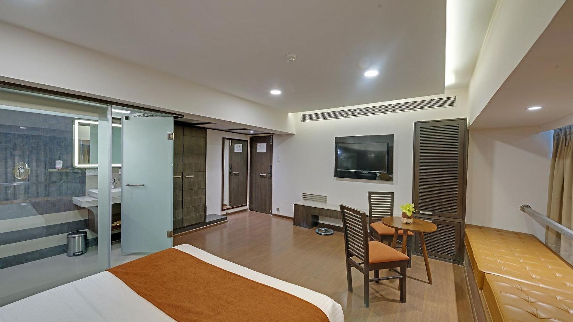 Comfort Metropolis Hotel