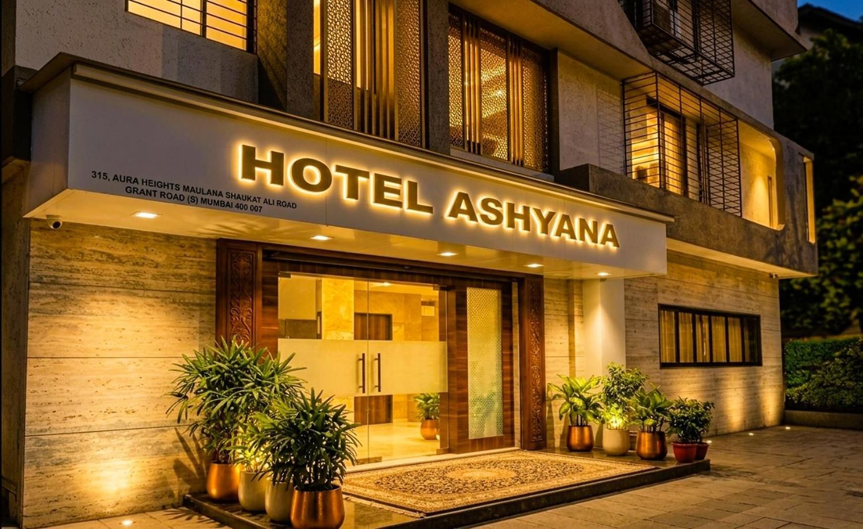 Ashyana - Near To Grant Road Station Hotel