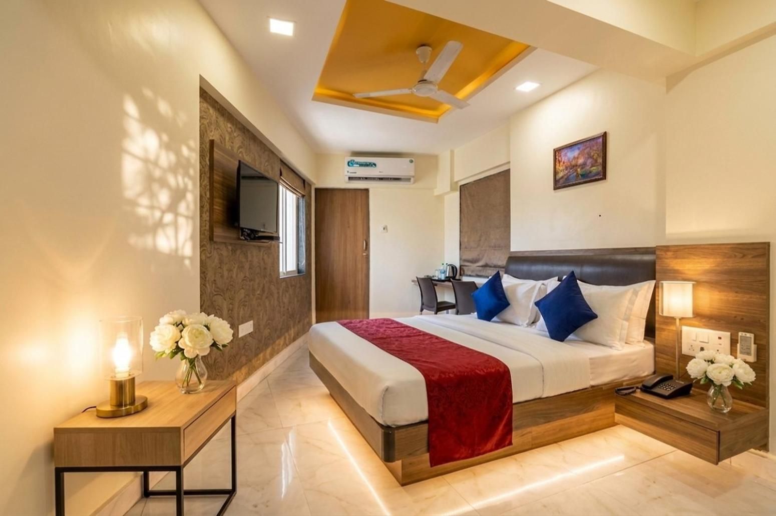 Hotel Ashyana - Near To Grant Road Station