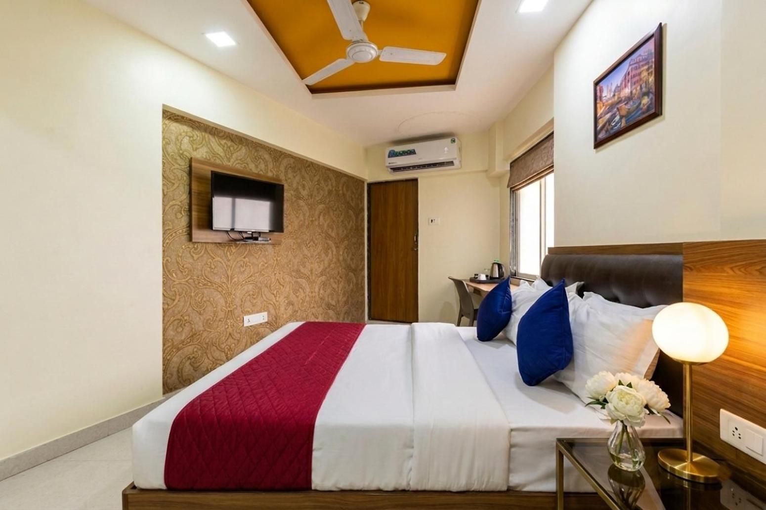 Ashyana - Near To Grant Road Station Hotel 3*