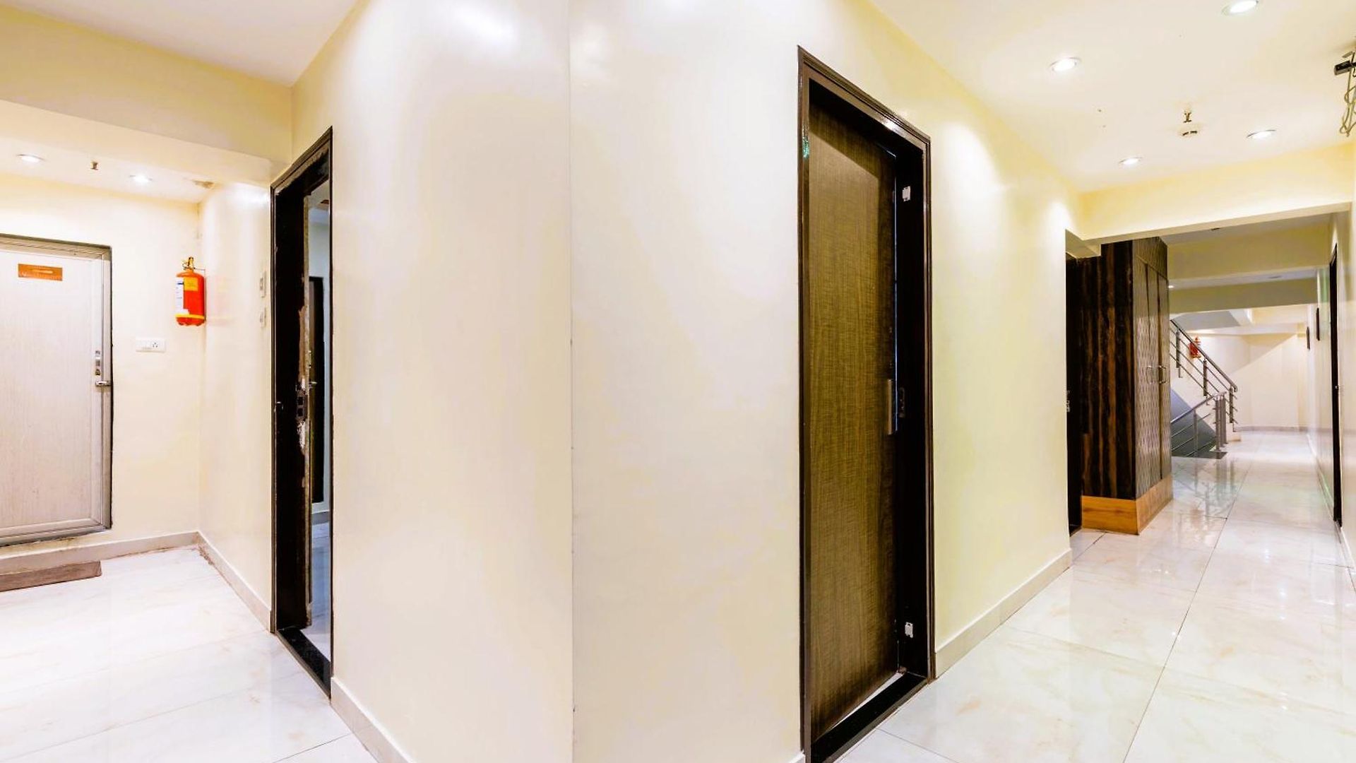 Ashyana - Near To Grant Road Station