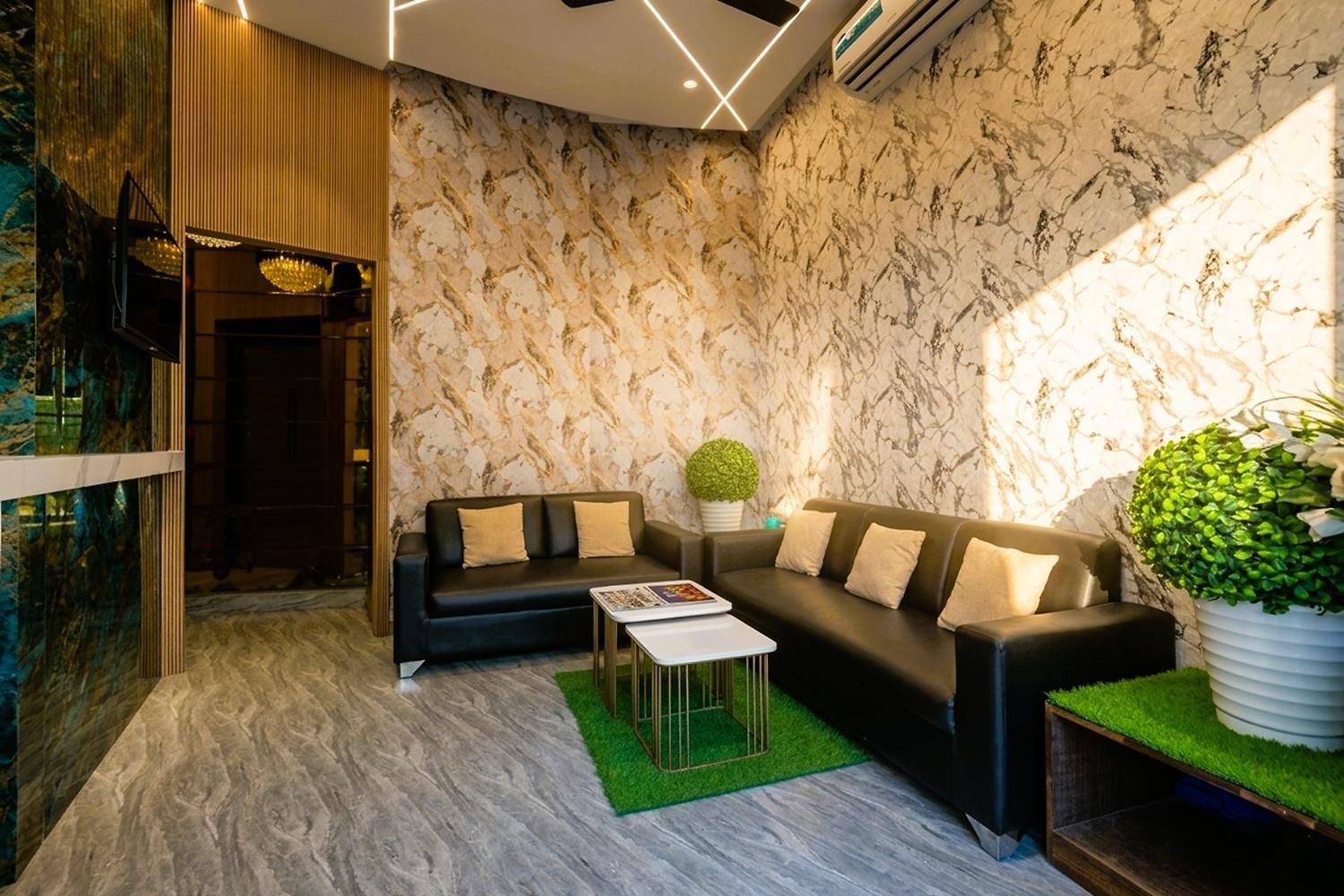 Ashyana - Near To Grant Road Station Hotel 3*