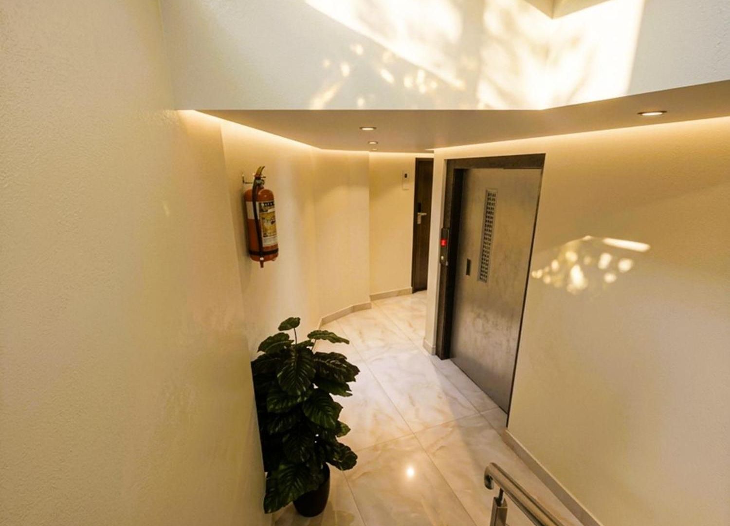 Ashyana - Near To Grant Road Station Hotel 3*