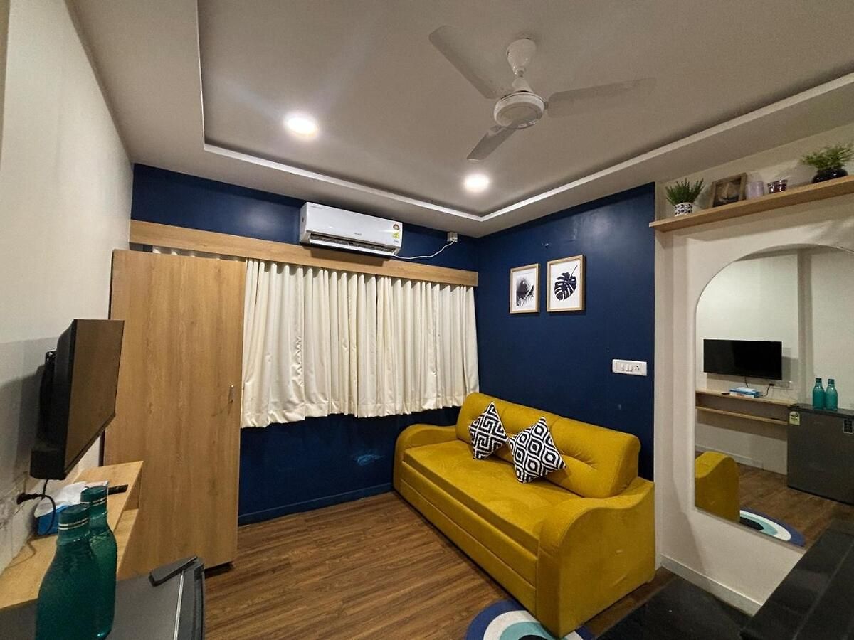 Apartment Sea-front 1-bhk At Carterroad *