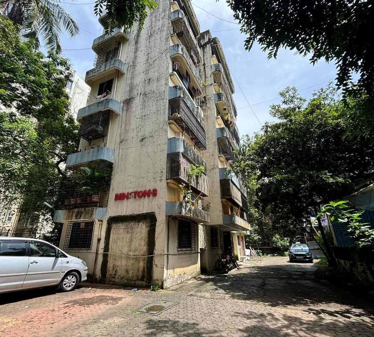 Sea-front 1-bhk At Carterroad