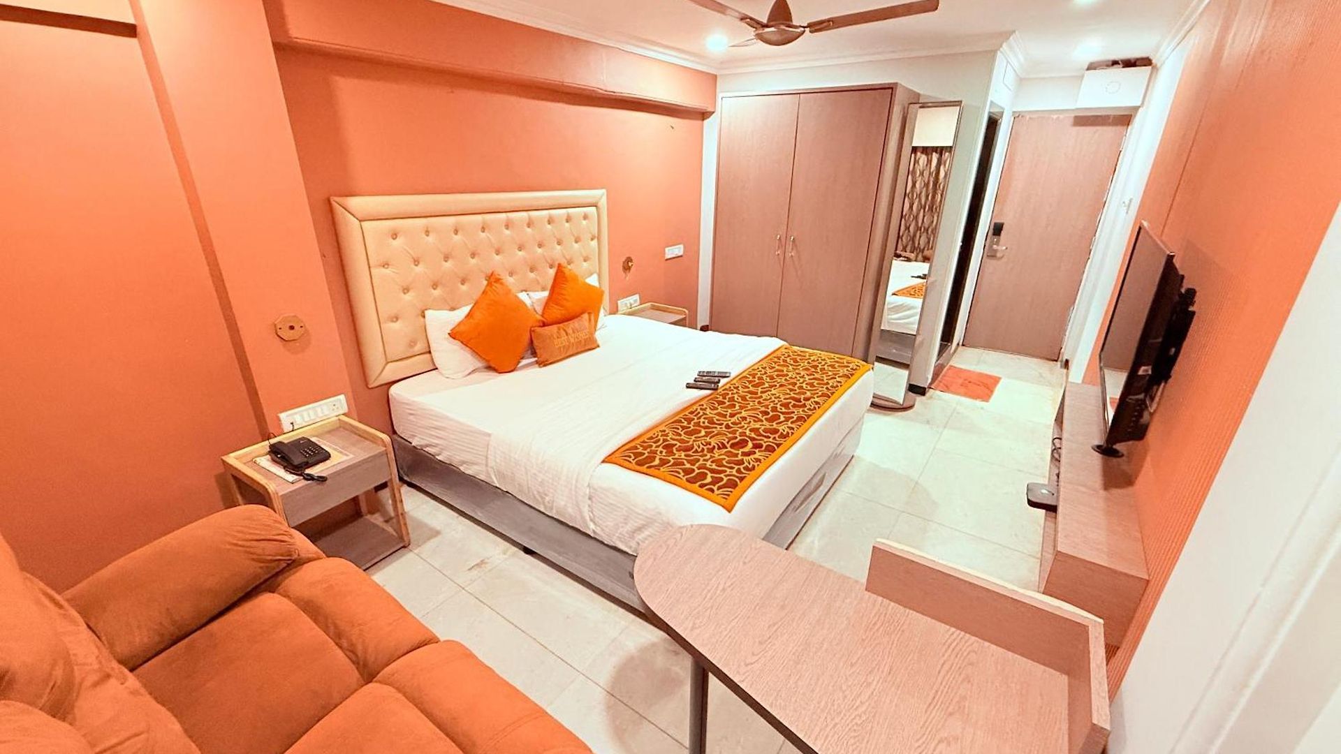 Hotel Highway Andheri East 3*