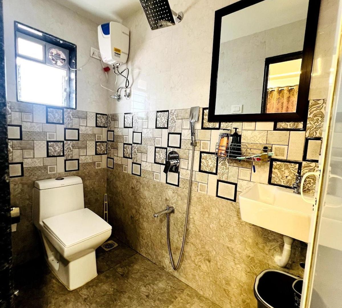 Pinaki Comfort Mumbai