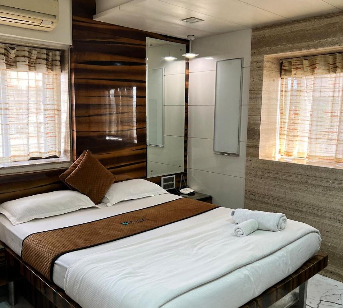 Pinaki Comfort * Mumbai