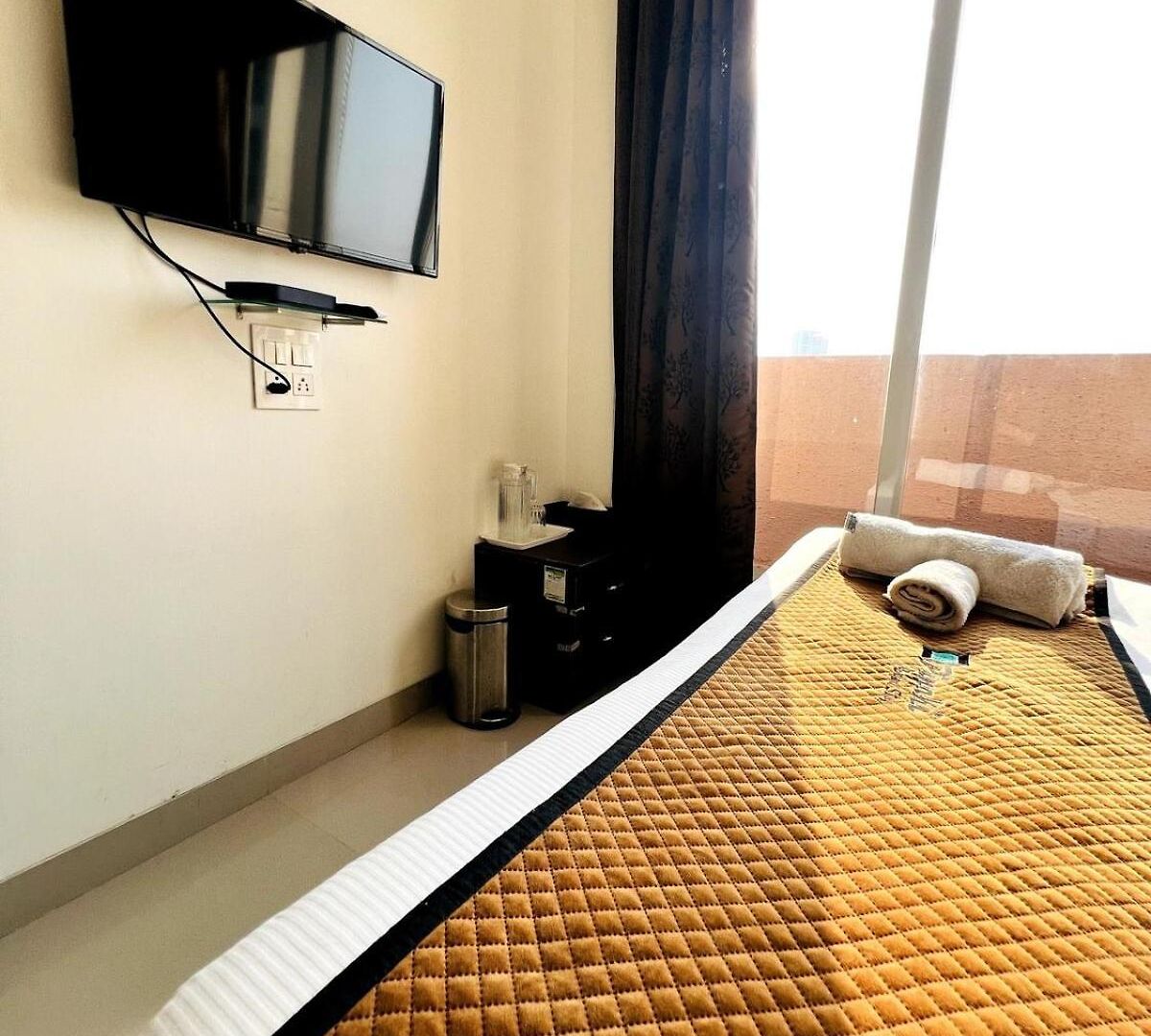 Pinaki Comfort Apartment Mumbai