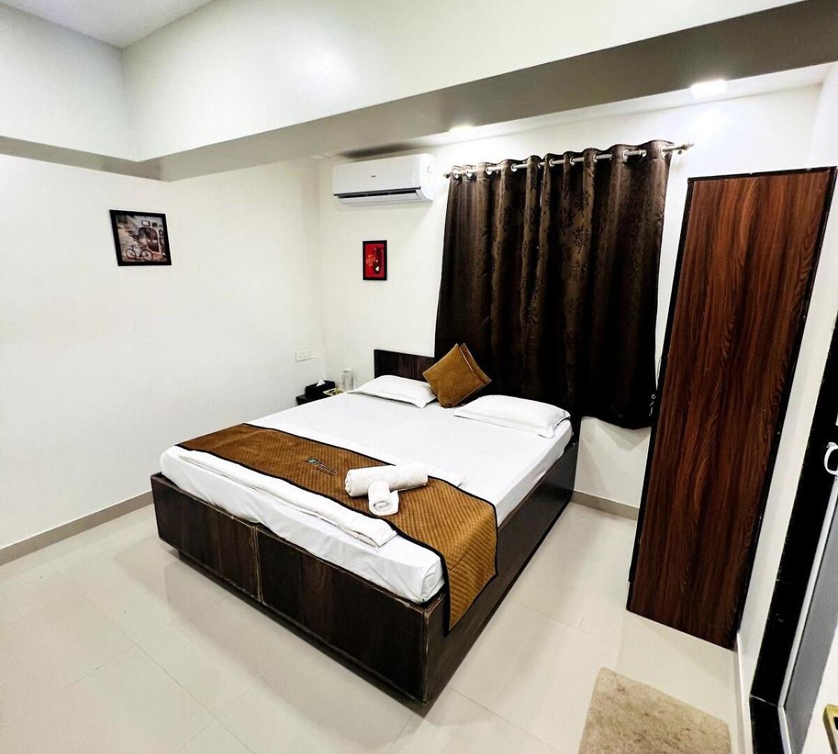 Pinaki Comfort * Mumbai