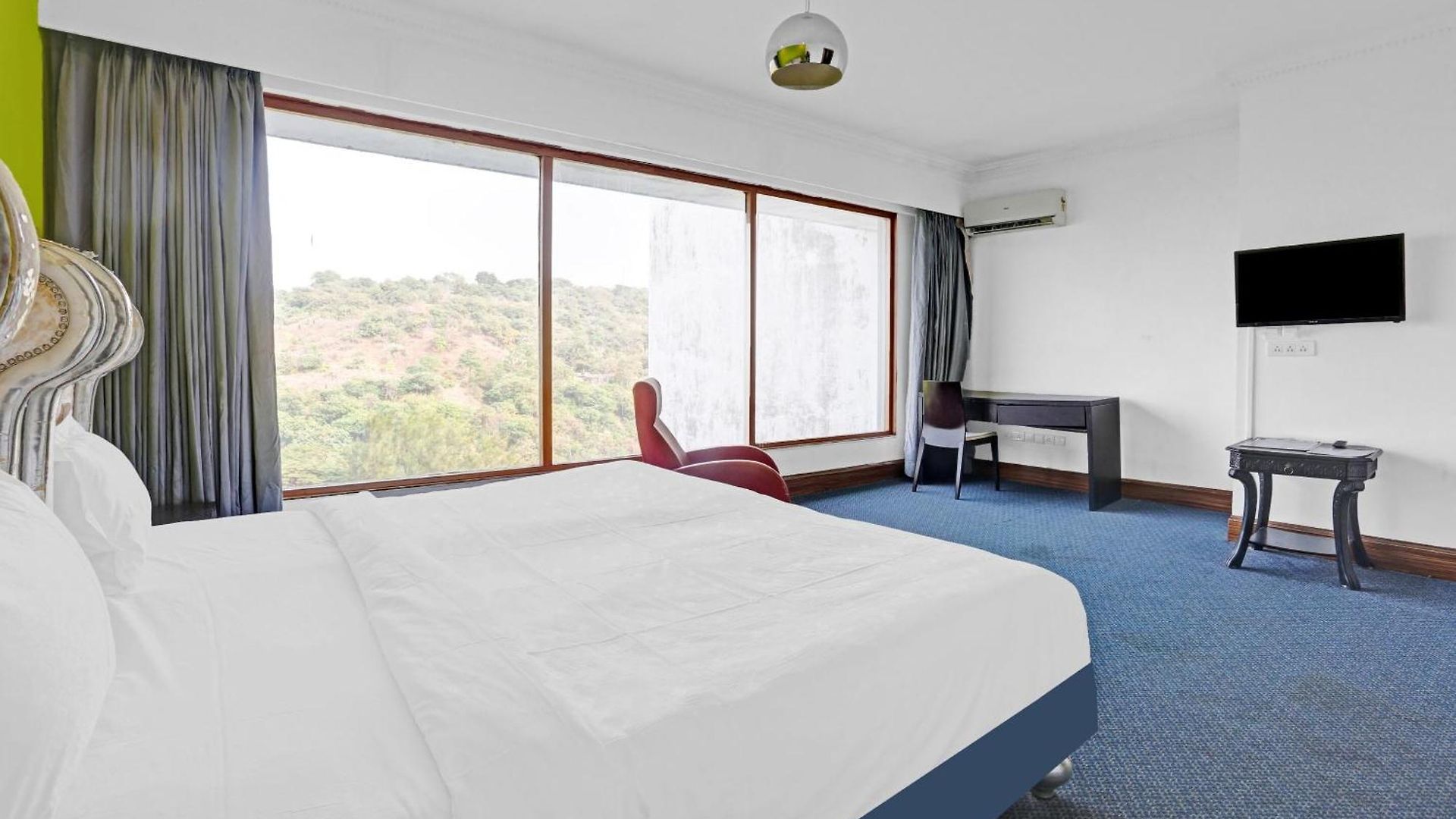 Townhouse Royal Palms Shared Serviced Mumbai