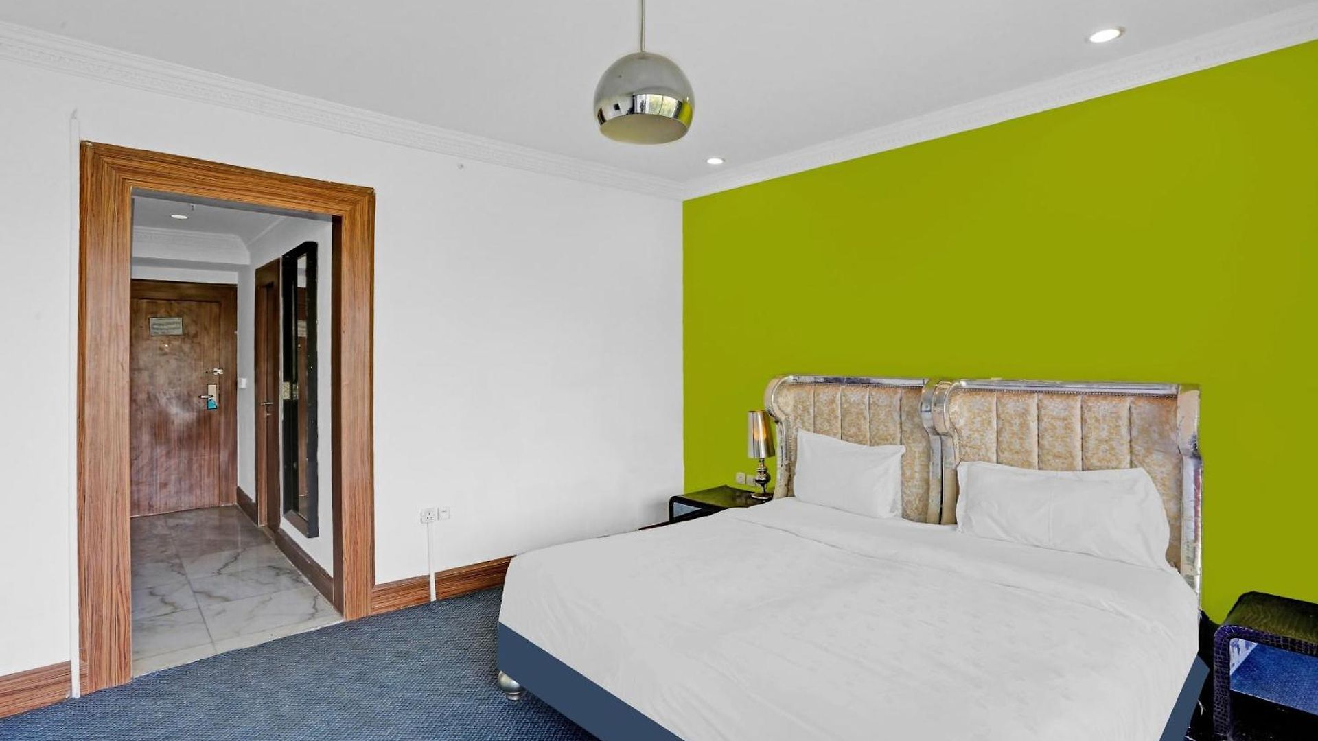 Townhouse Royal Palms Shared Serviced Hotel