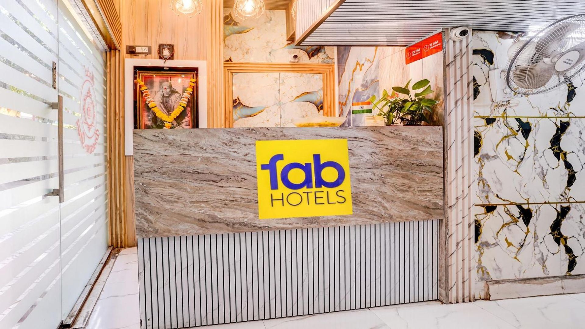 Fabhotel Dream Palace Hotel