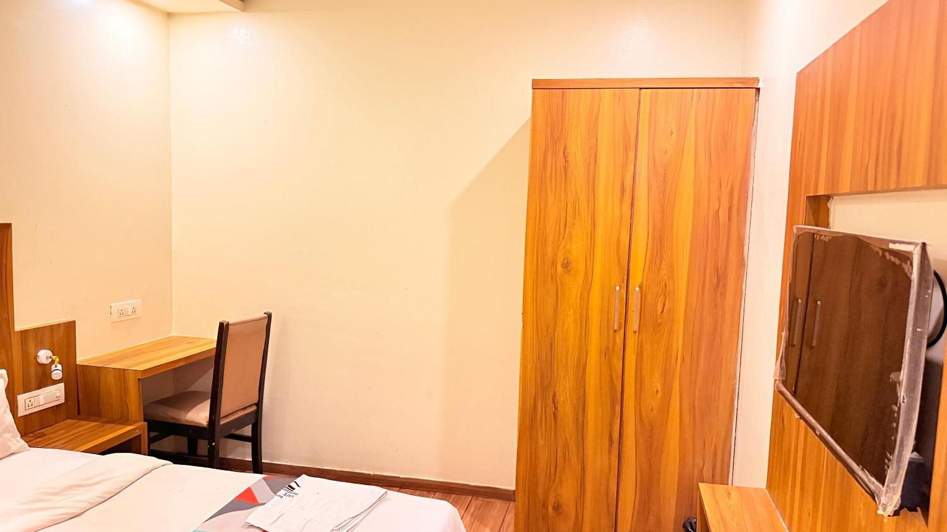 Hotel Cozy T2 Airport 3*