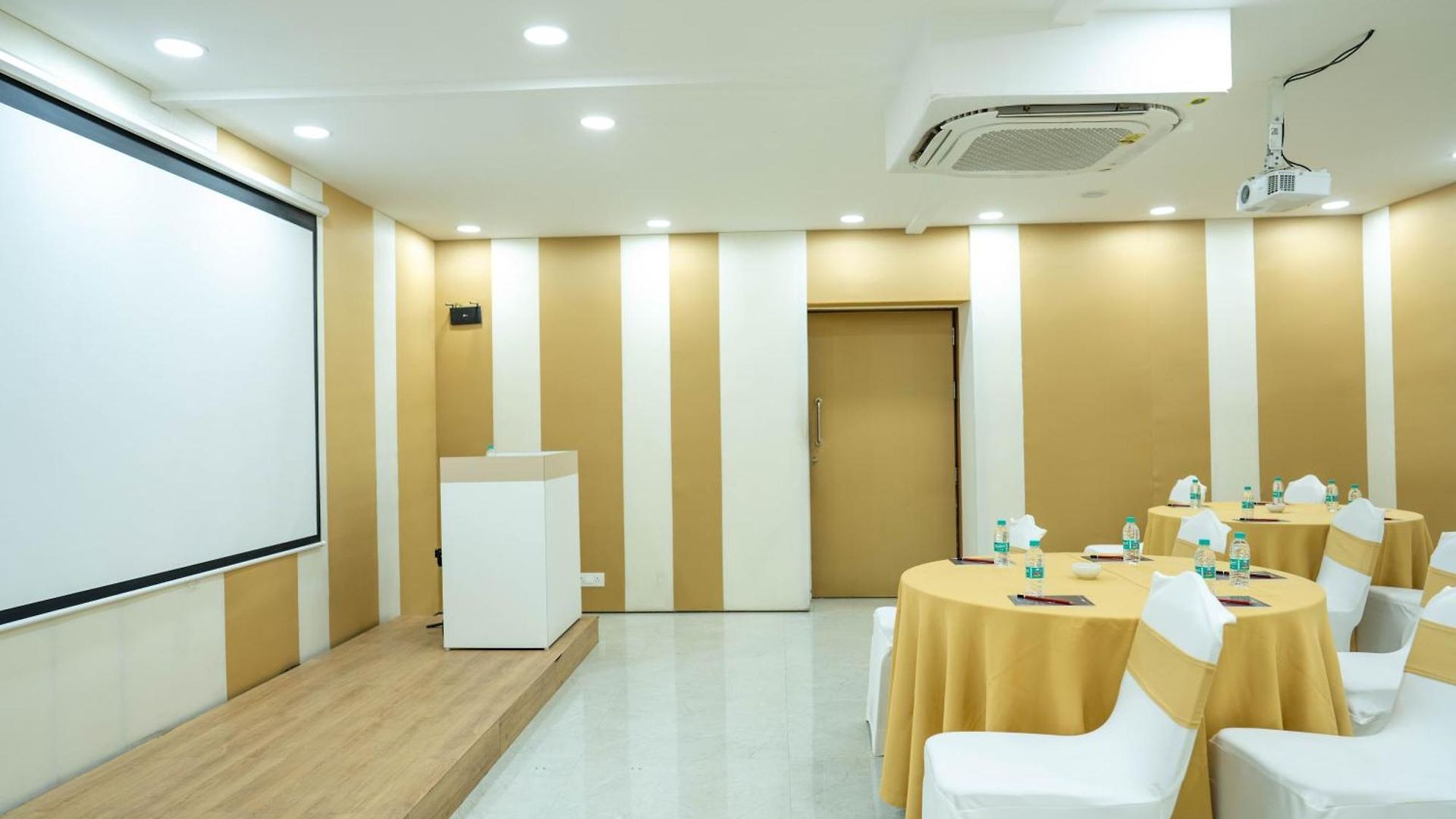 Hotel Z Bliss Suites, Bkc