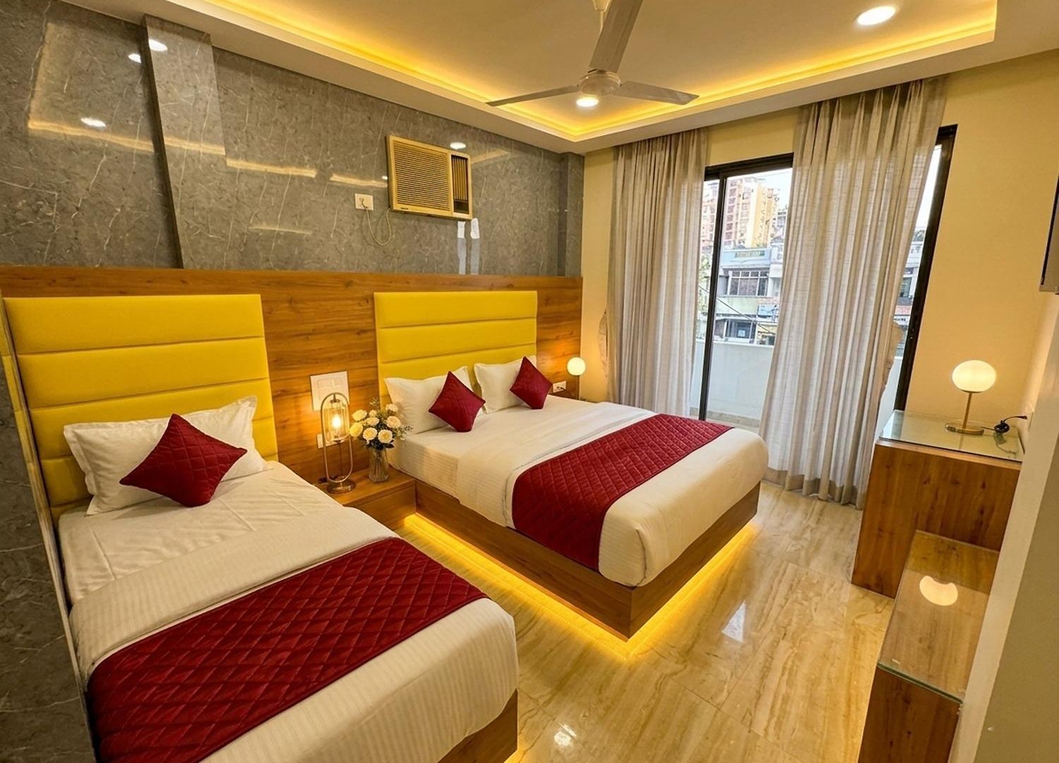 Hotel National - Grant Road 3*