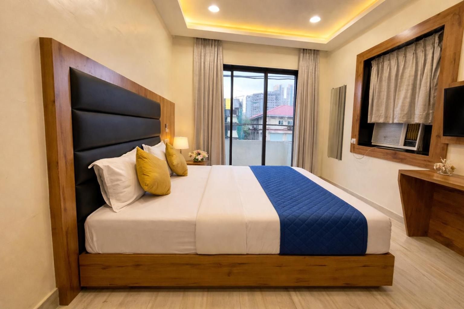 National - Grant Road Hotel