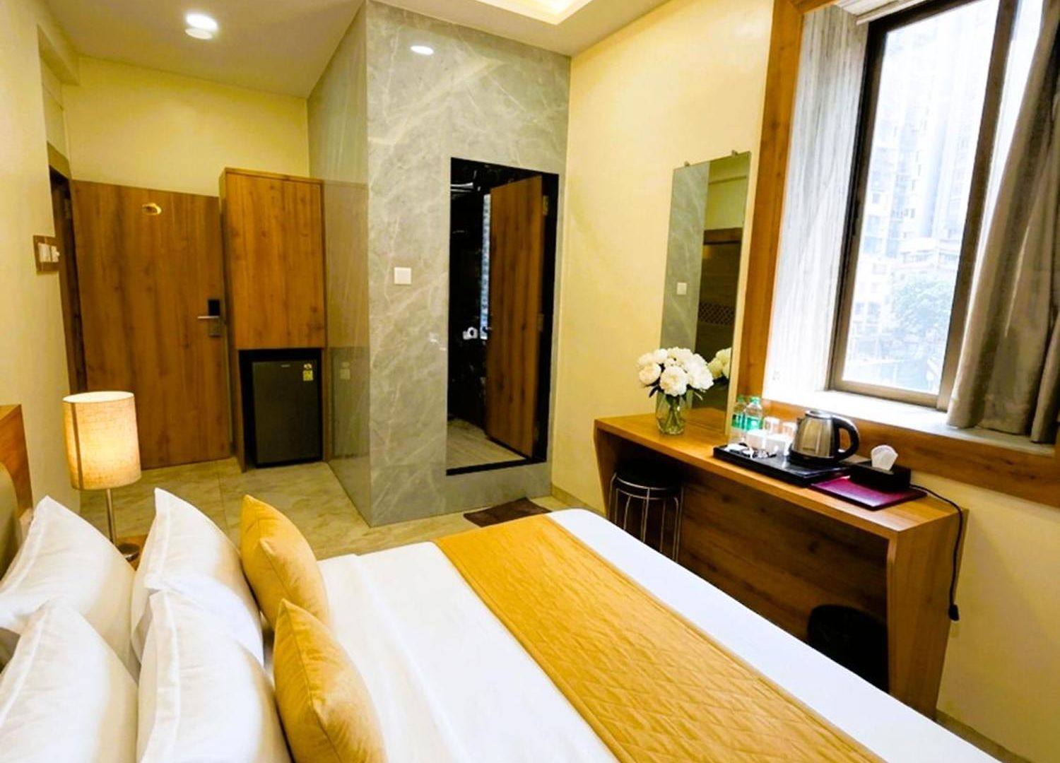 National - Grant Road 3* Mumbai