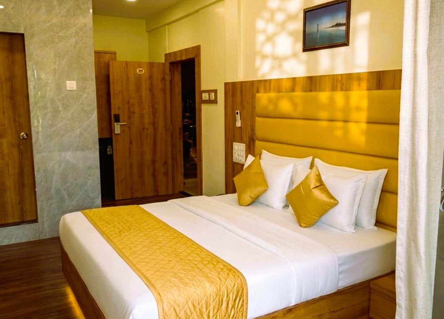 National - Grant Road Hotel Mumbai