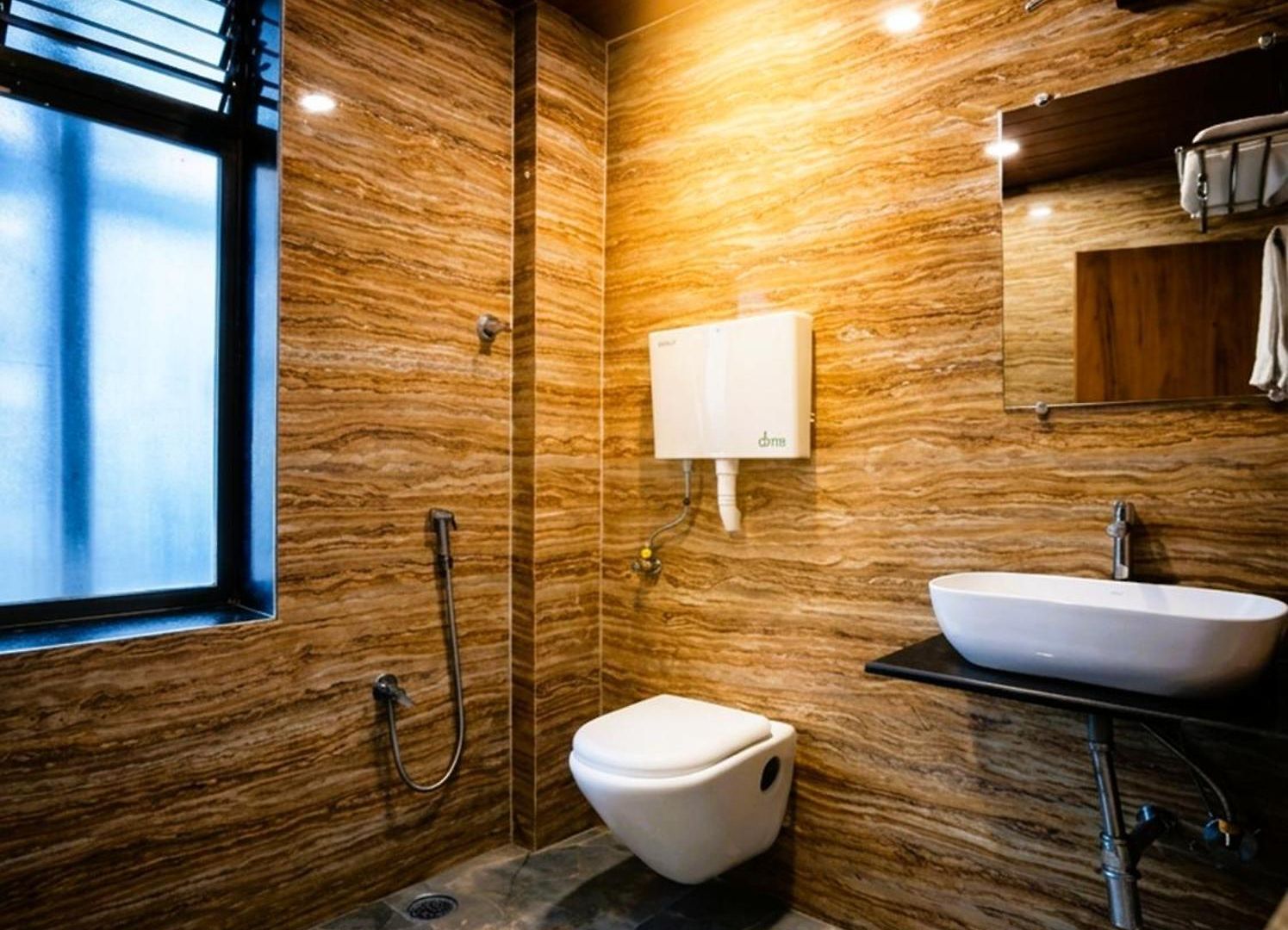 Hotel National - Grant Road 3*