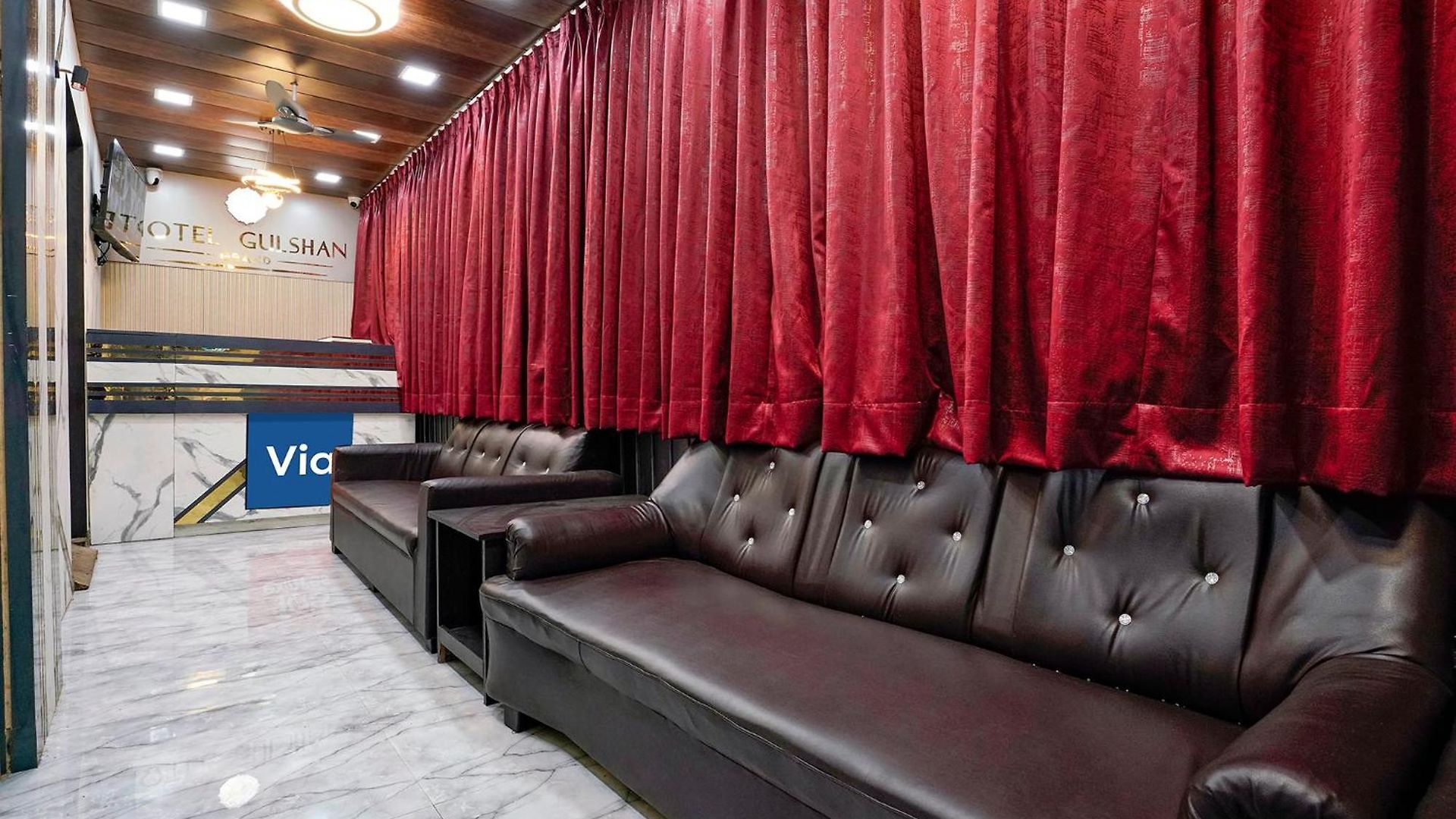 Via Gulshan Grand - Nr Gateway Of India 3* Mumbai