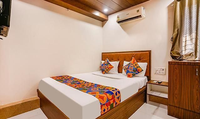 Guest house Glitz New United Nr International Airport Mumbai