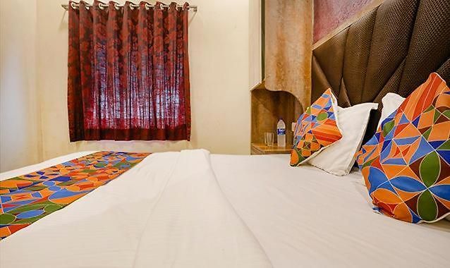 Guest house Glitz New United Nr International Airport