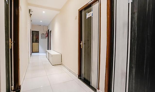 Glitz New United Nr International Airport Guest house Mumbai