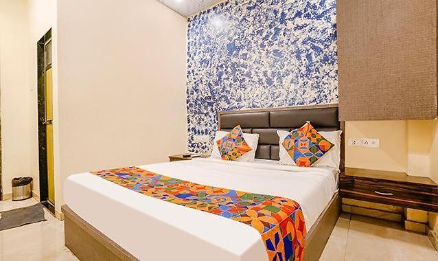 Glitz New United Nr International Airport 4* Mumbai