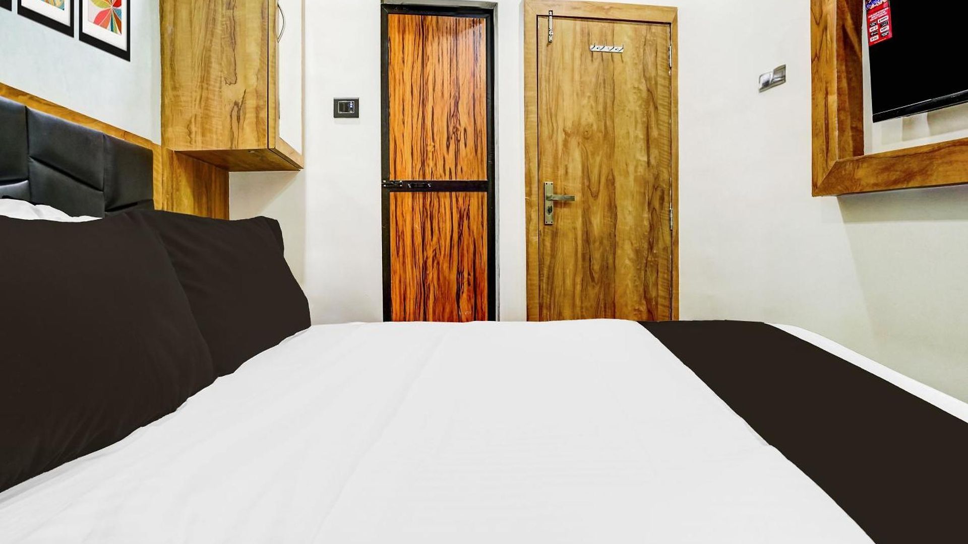 Hotel Collection O Khar Road Railway Station 3*