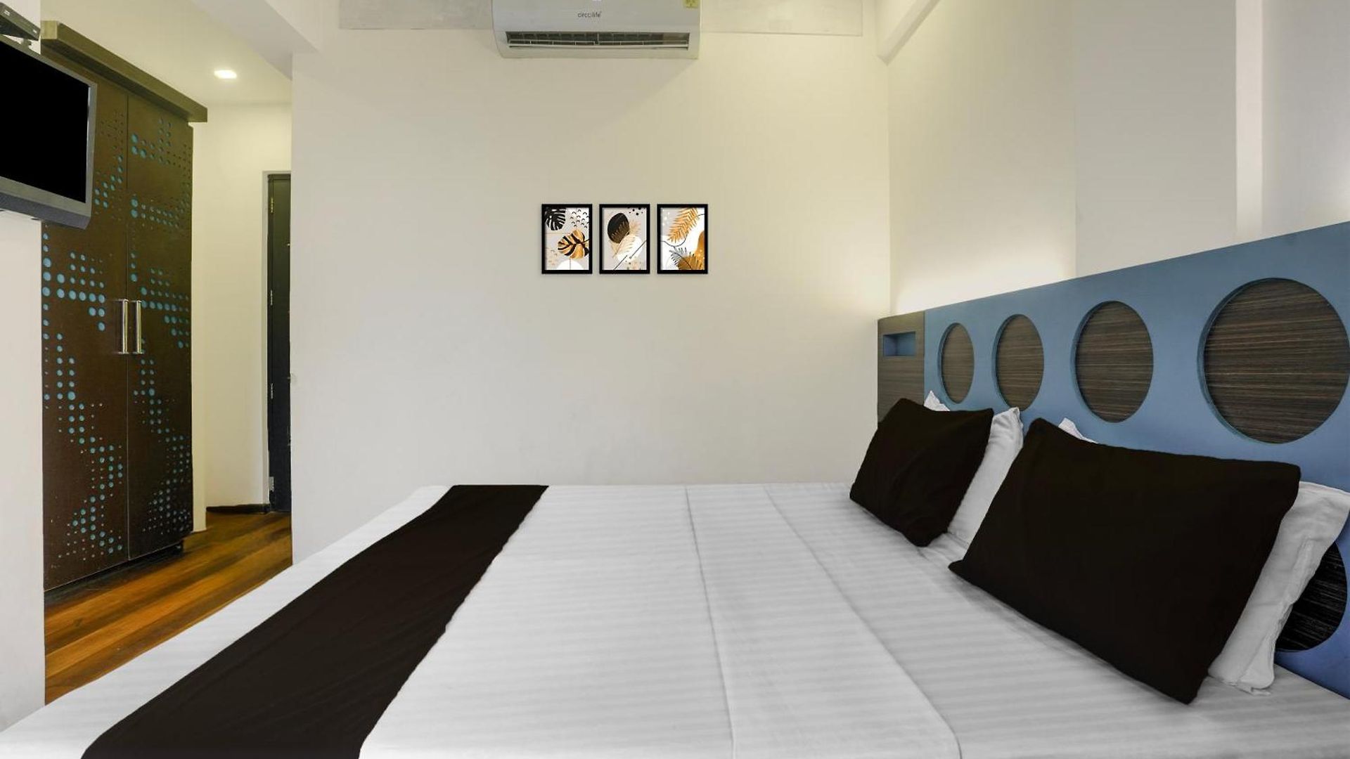 Collection O Lodha Experia Mall Dombiwali Formerly Rr 3*