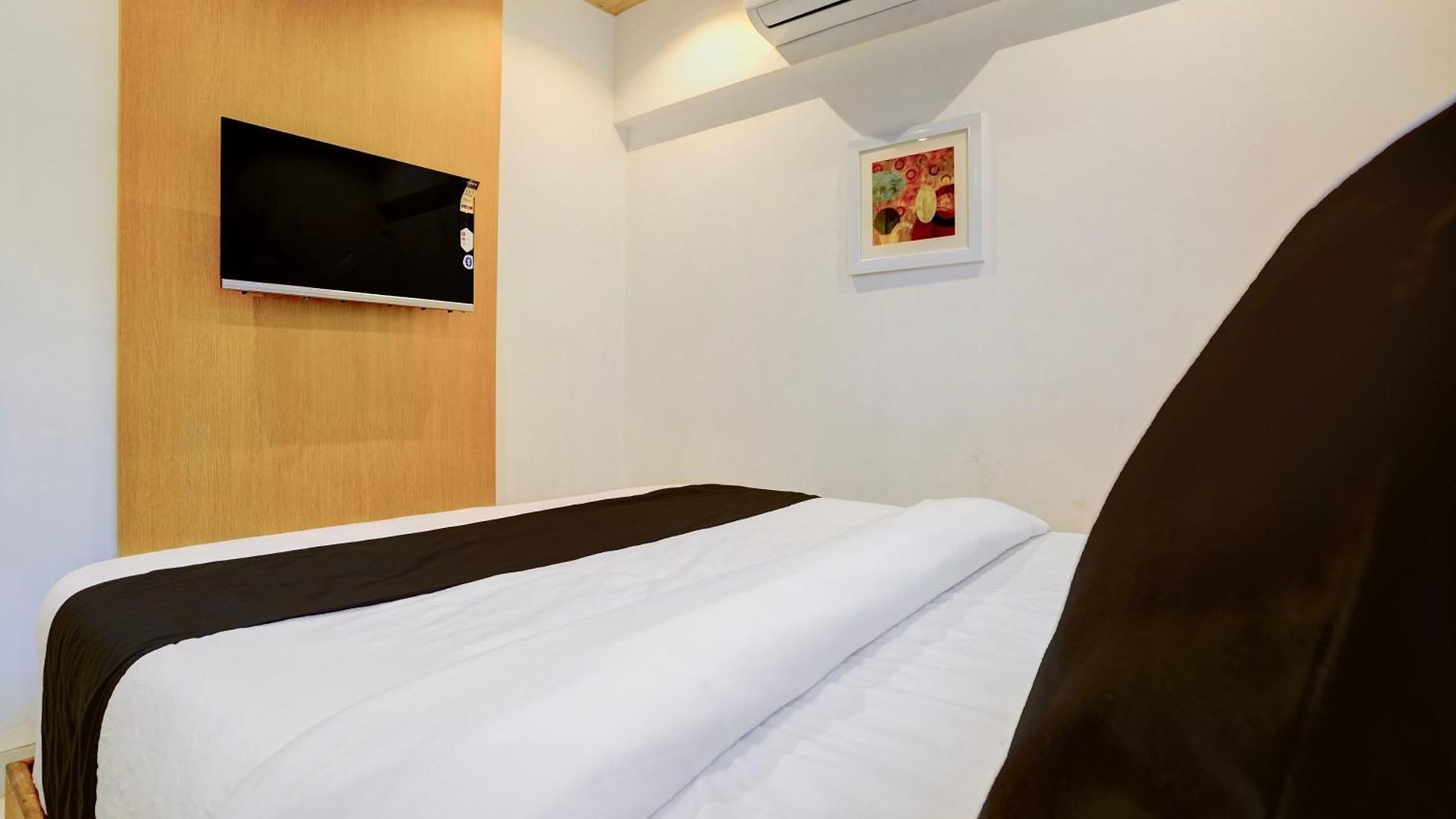 Townhouse Apmc Market Formerly Stayzi 3*