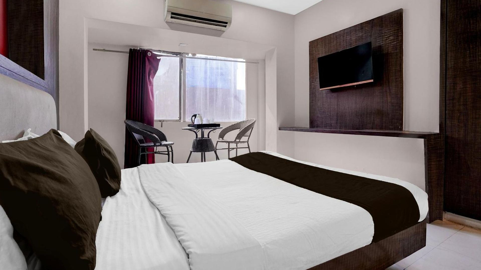 Hotel Collection O Asalpha Metro Station Formerly Venture Grand Mumbai