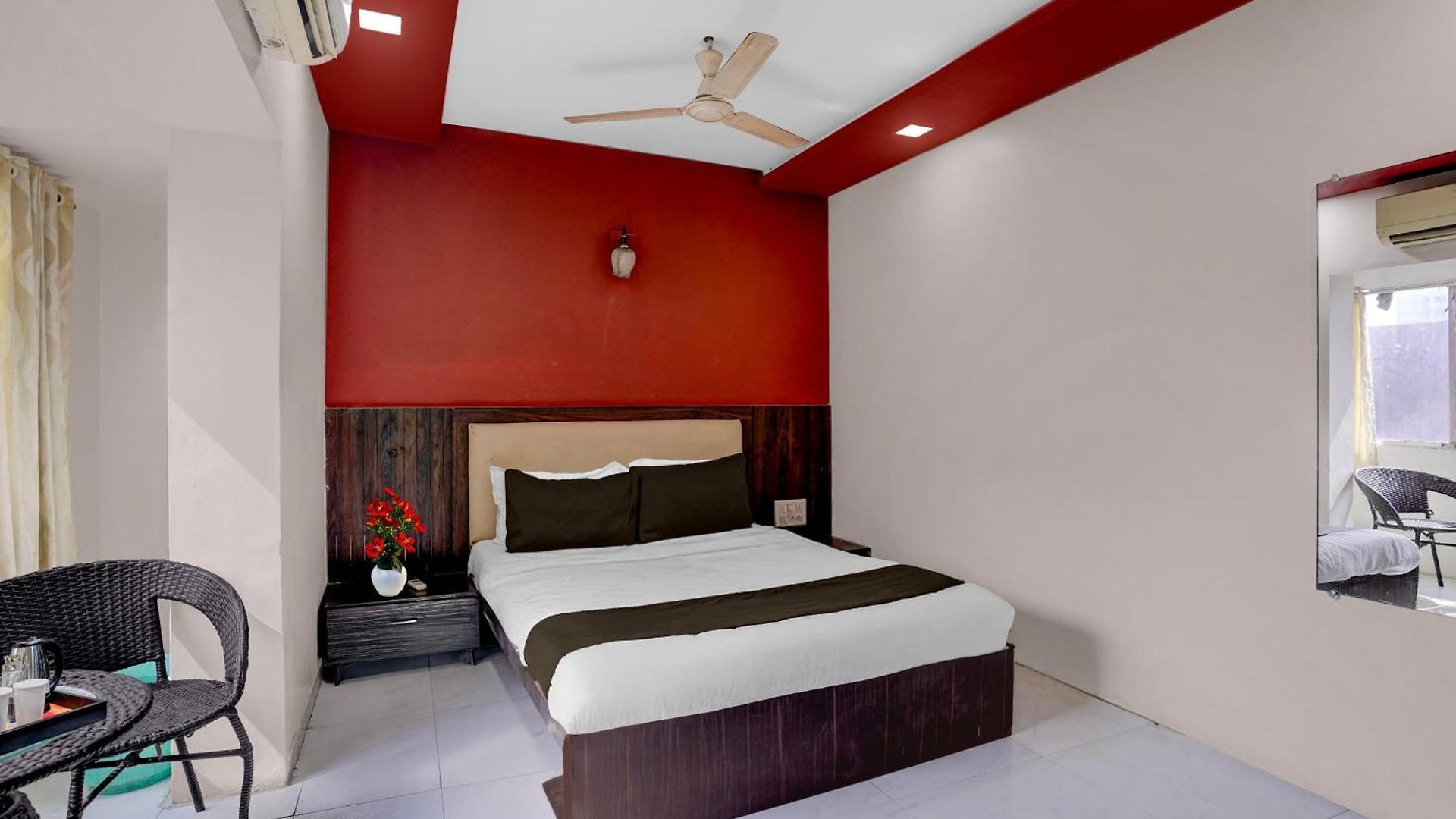 Hotel Collection O Asalpha Metro Station Formerly Venture Grand