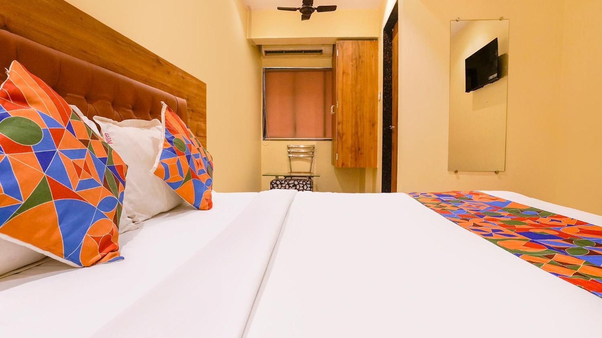 Hotel Fabhotel Samrath Mumbai