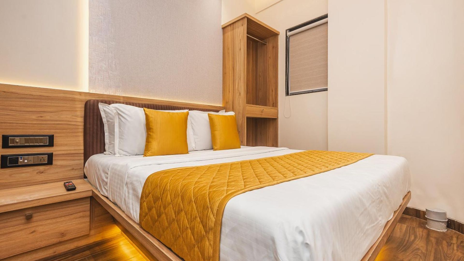 Lexus7 Hotel 2*