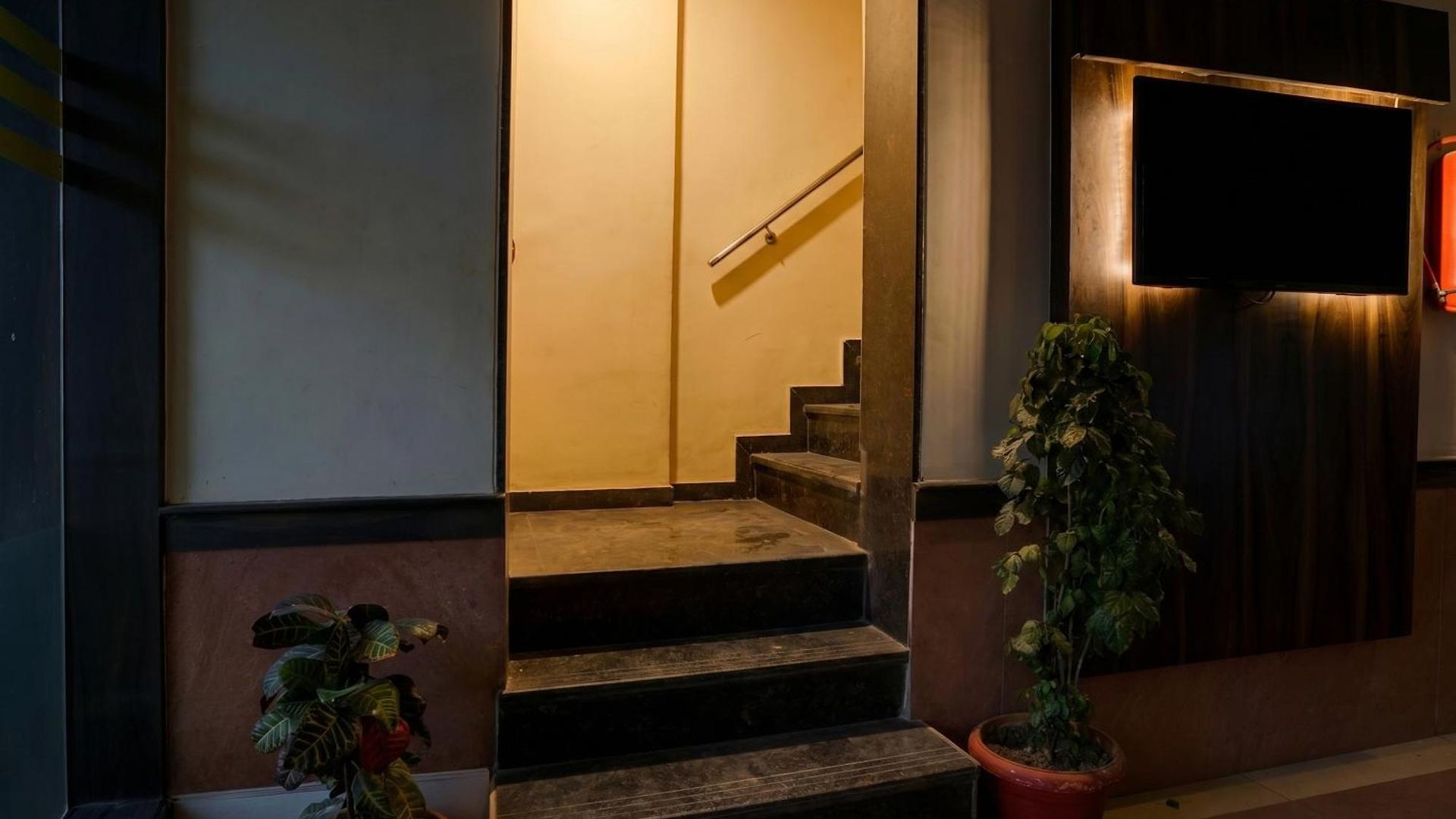 Super Townhouse Andheri Sakinaka Metro Formerly
