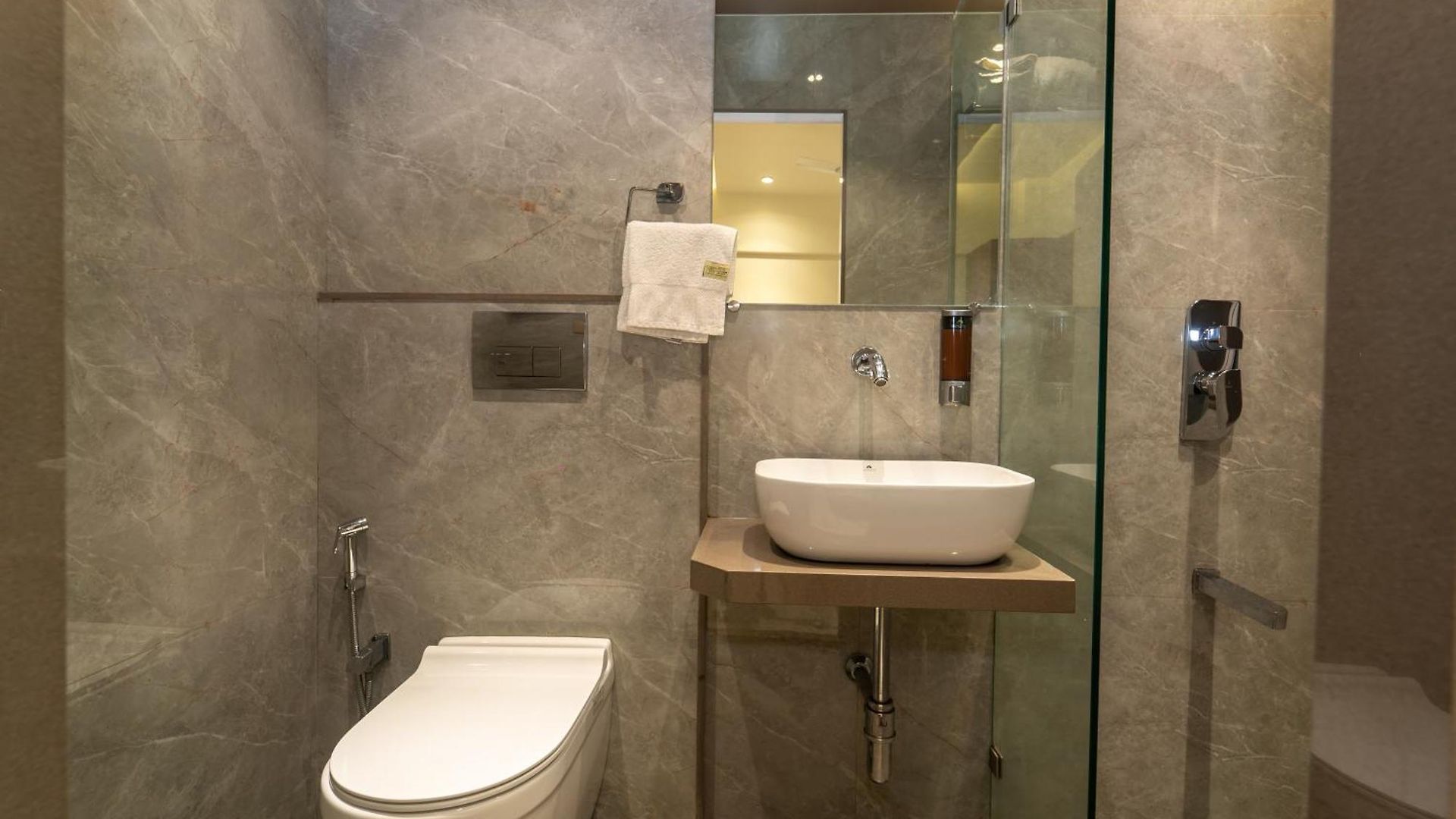 Hotel Kalpana Palace, 2*