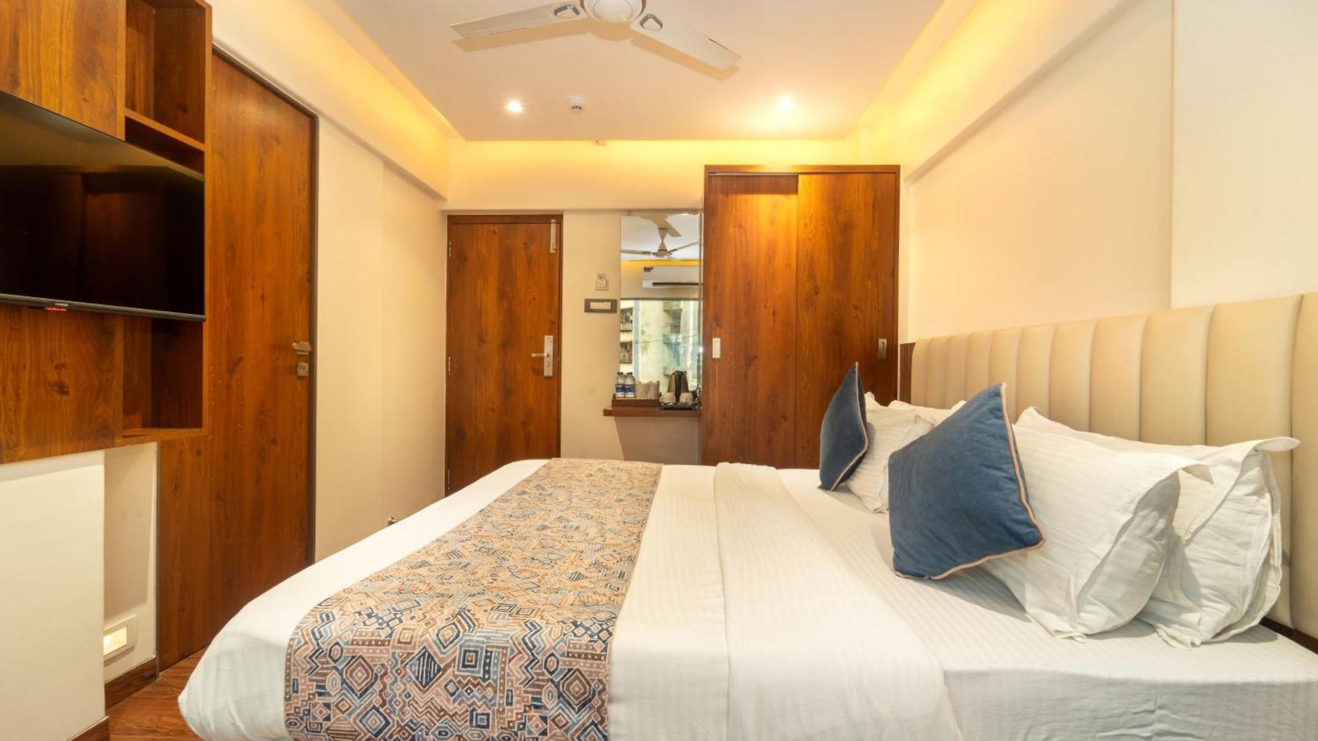 Hotel Kalpana Palace, 2*