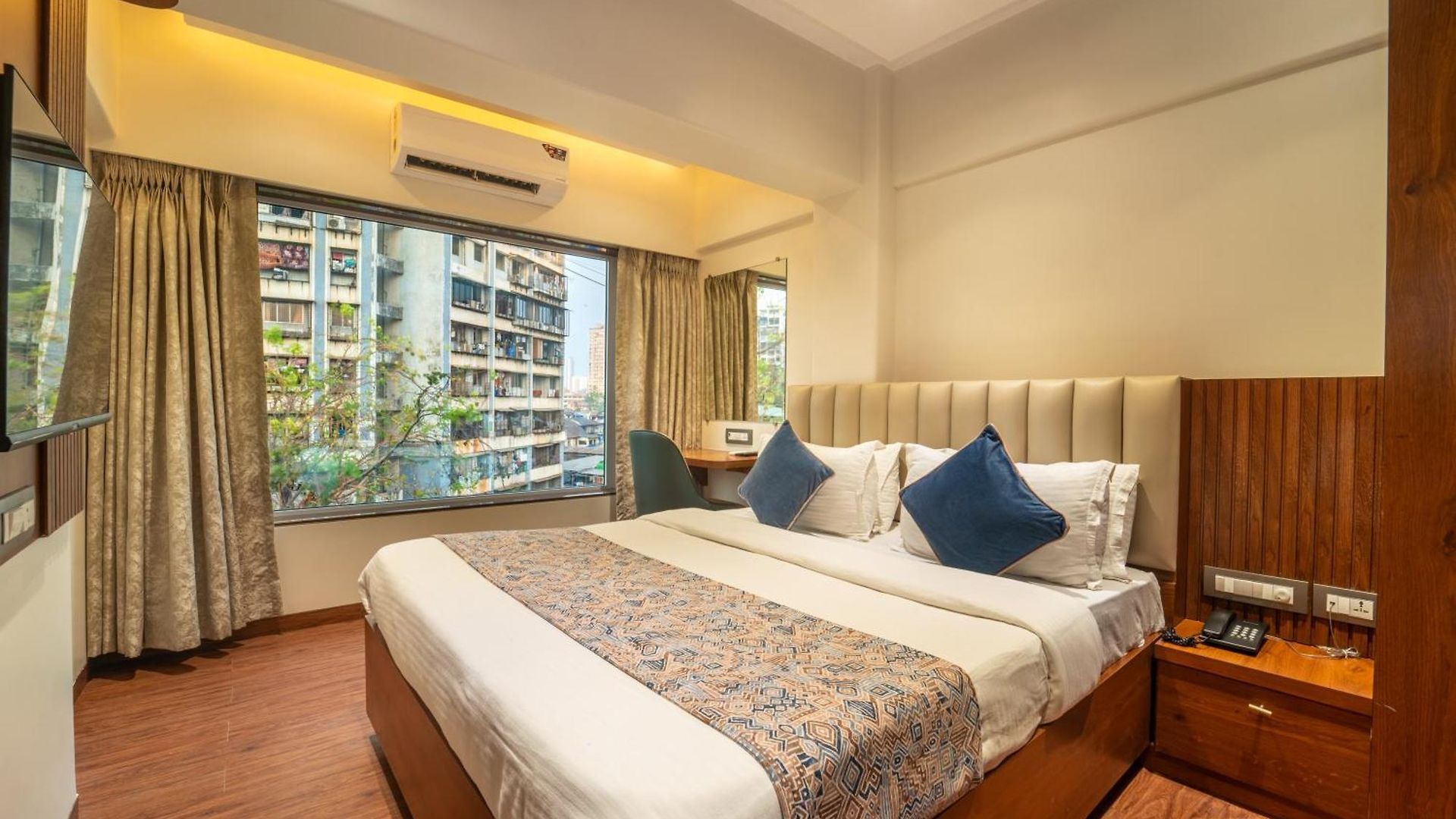 Hotel Kalpana Palace,