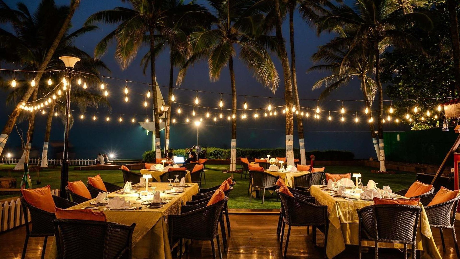 Novotel Juhu Hotel