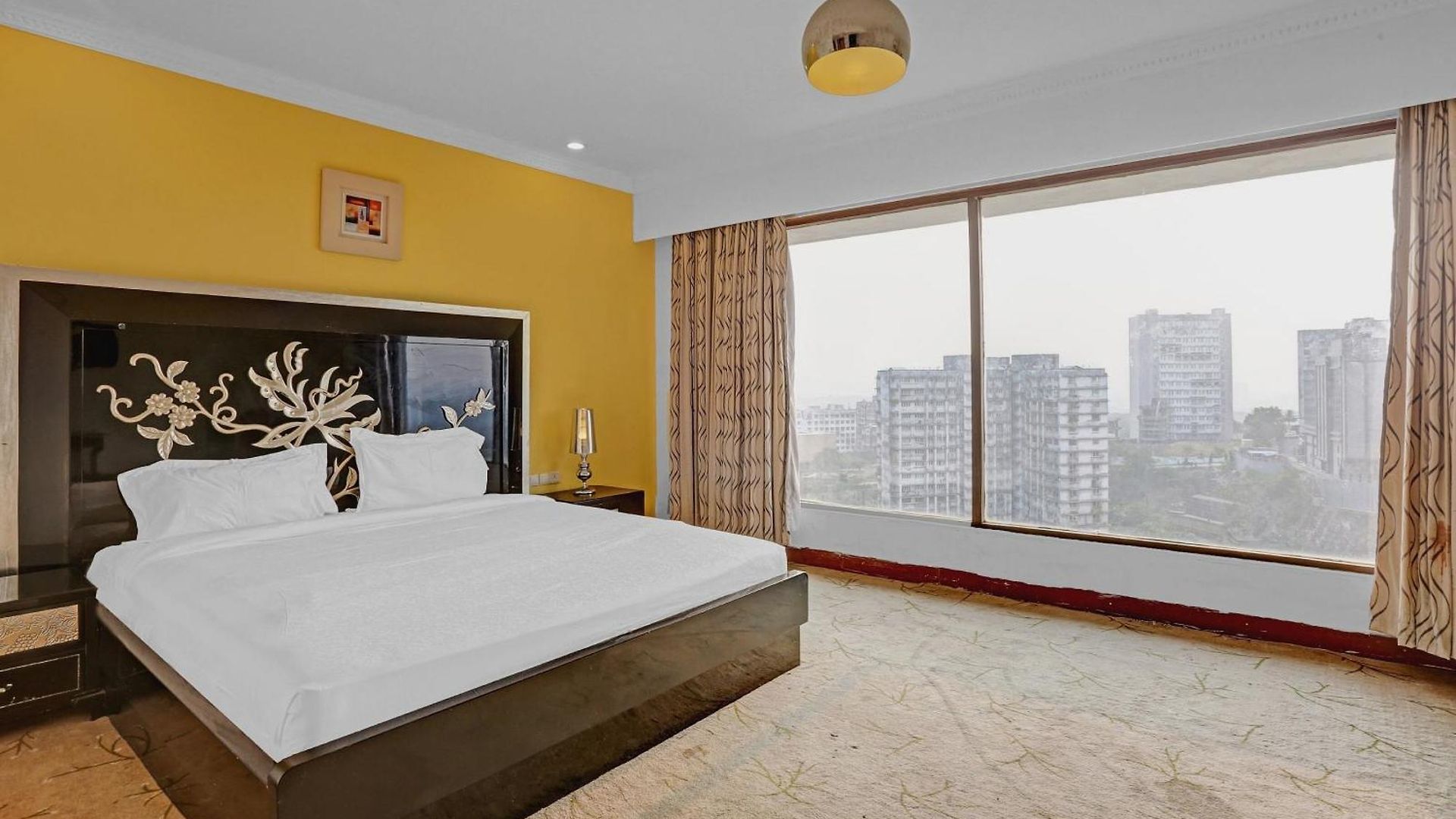 Townhouse Royal Palms Shared Serviced Hotel 4*